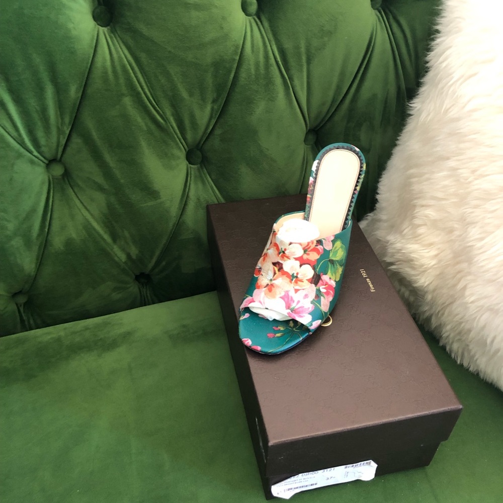 Gucci Shanghai St. Blooms in Teal Leather